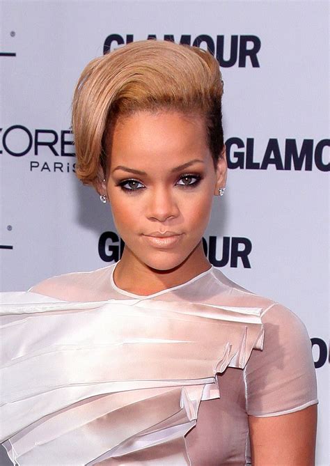 rihanna cheveux|Rihanna Teases Fenty Hair Line & Debuts Pixie Cut